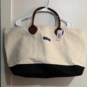 Vineyard Vines Cream and Black Tote Bag